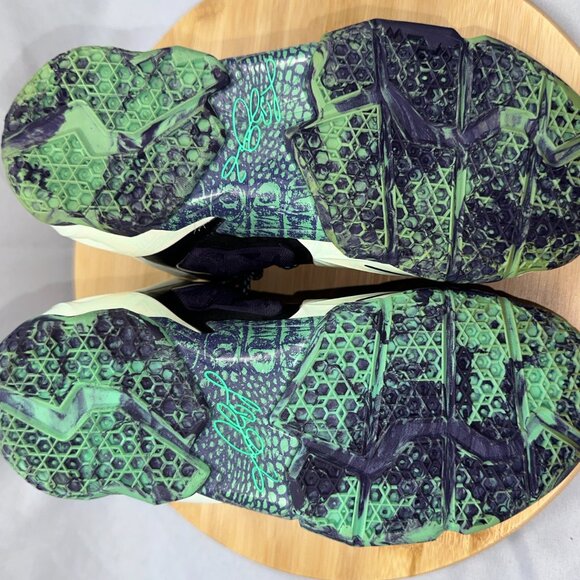 Nike LeBron James XI GS All Star Nola Gumbo Green Glow Sz 5.5Y 621712-701 - Picture 8 of 9